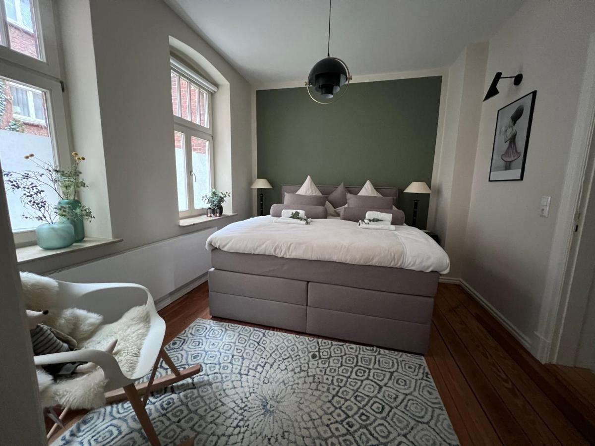 Burghofdrei Hygge & Zentral P-Platz Streaming Apartment เฟลนส์บวร์ก ภายนอก รูปภาพ