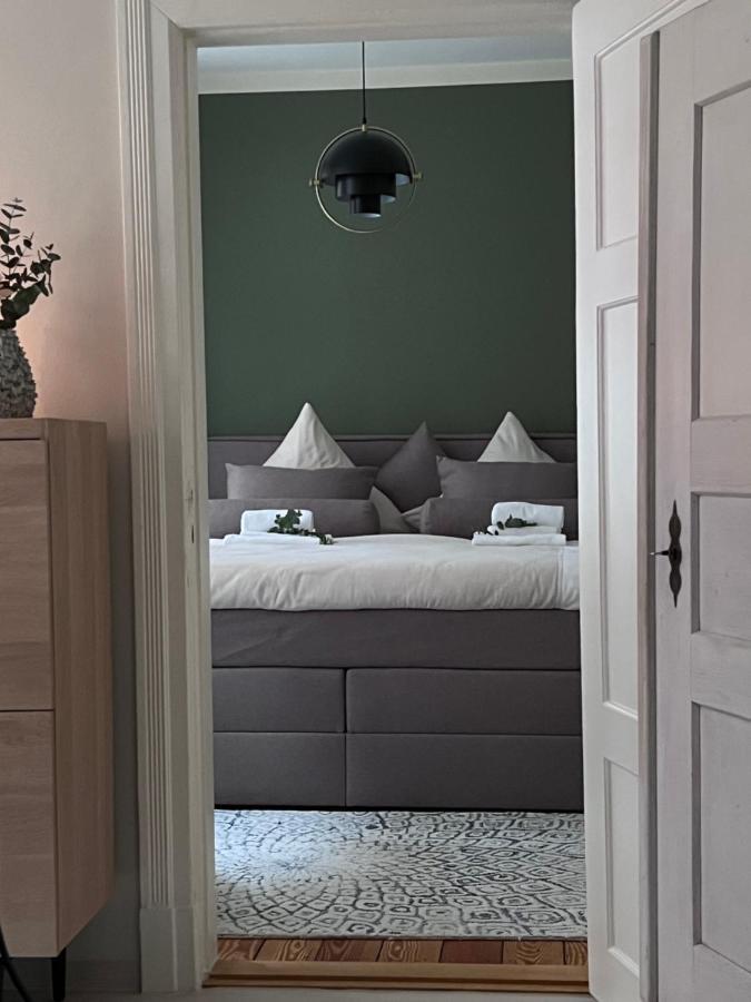 Burghofdrei Hygge & Zentral P-Platz Streaming Apartment เฟลนส์บวร์ก ภายนอก รูปภาพ
